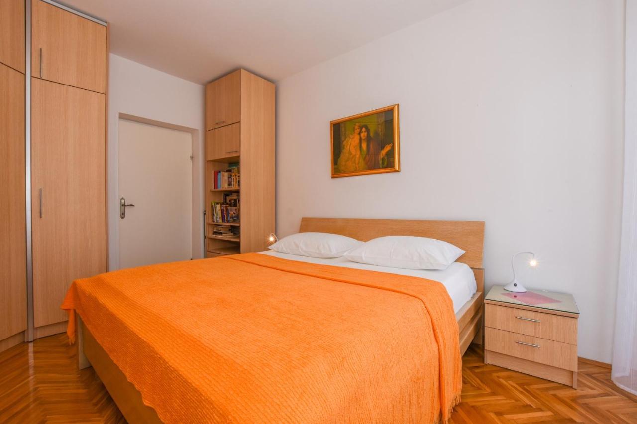Apartmani Marija Ljubica Pag Town Exterior photo
